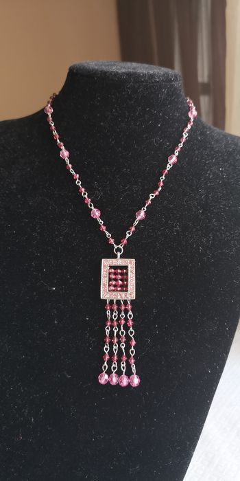 Colar femenino em aço inoxidável