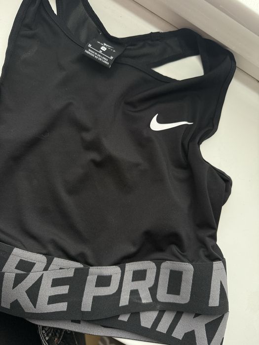 Nike pro топ, топ спортивний найк топ