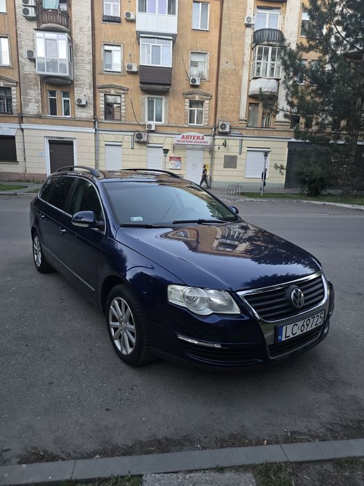 В продаже пасат б6 .