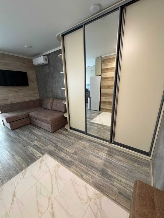 Здам стильну квартиру-студію в ЦЕНТРІ