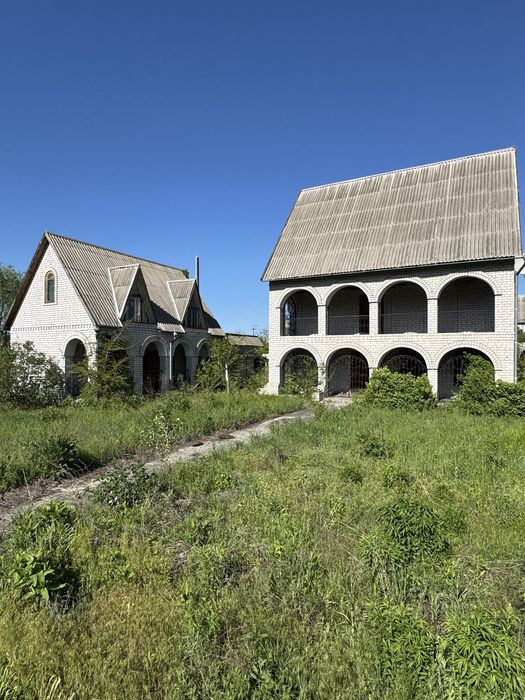 Продам капитальный дом 108м2 участок 21 сотка с бассейном и своим озером ст Ранет Обуховка рядом заповедник Орель Днепр Кировское