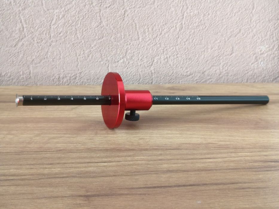 Рейсмус вимірювальний металевий.