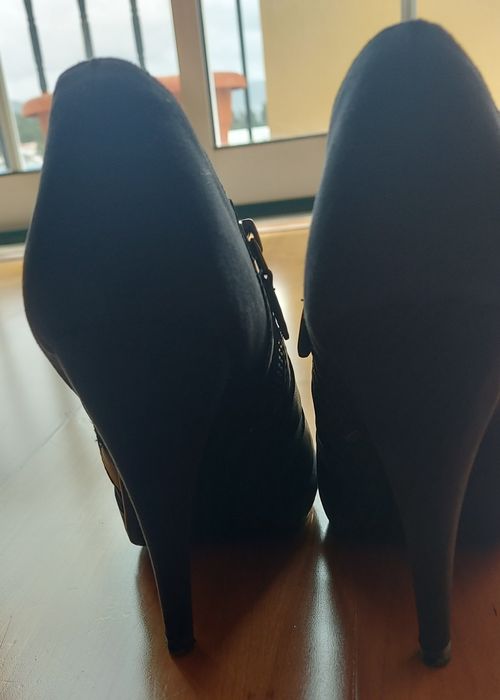 Botins tacão alto
