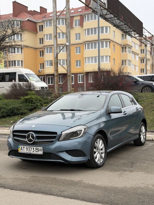 Мерседес в хорошому стані, мотор сухенький, не димить запускається з пів оберта, коробка перемикає плавно, салон не зачуханий, Сидіння всі цілі, кнопочкі не затерті, парктроніки, Круїз Контроль, авто парковка, підігріви сидінь, чорна стеля, по техніці в хорошому стані, Розхід по городу бл.