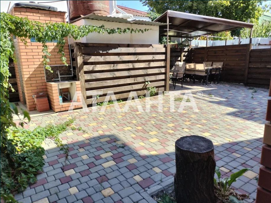 Будинок у Фонтанці на березі моря!