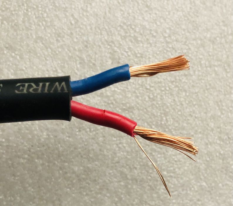 Акустический кабель высокого  качества.