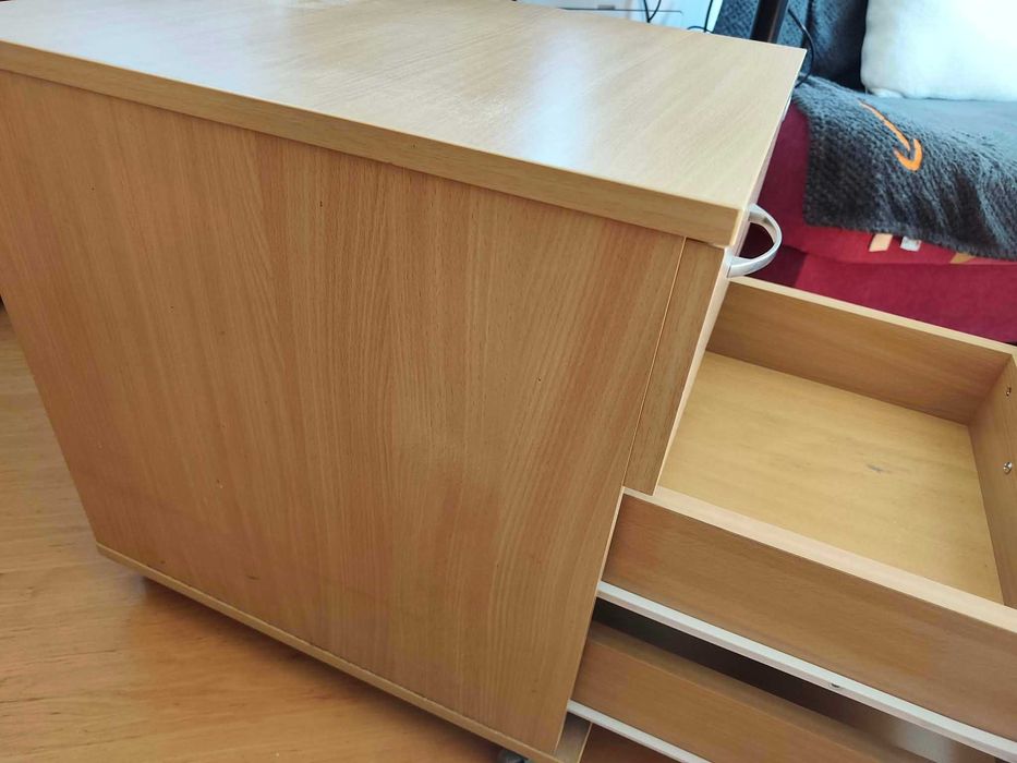 Ładna Komoda biurkowa