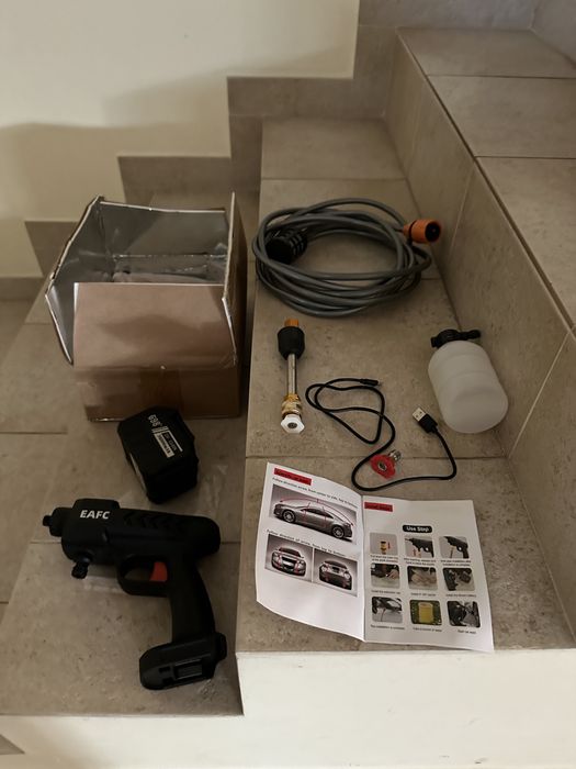 Pistola bateria de pressão para lavar carros, muros, etc