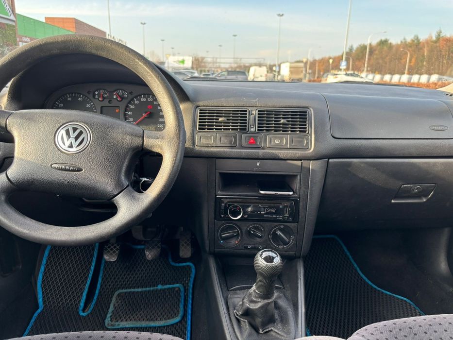 Volkswagen Golf 1.4 бензин