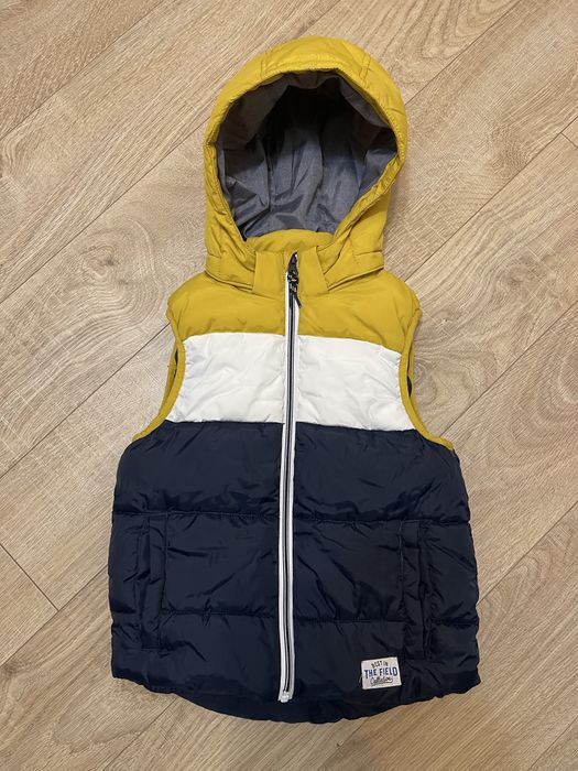 Жилетка H&M зріст 122-128 см (6-8 років)