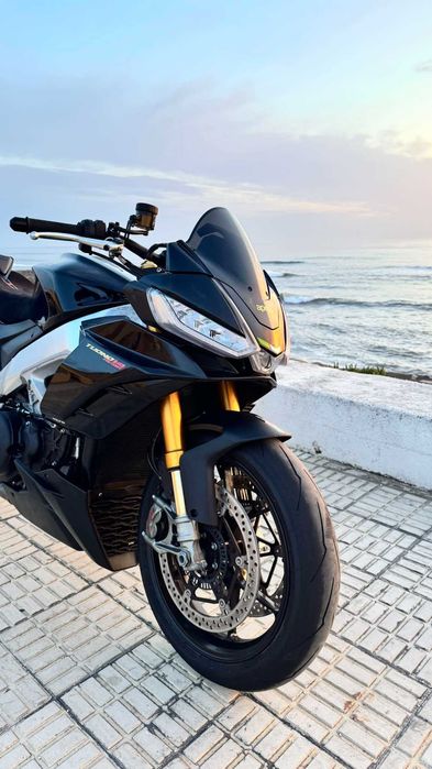 Aprilia Tuono Factory