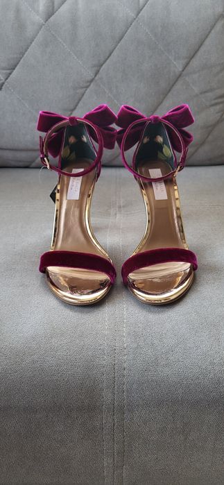 Босоніжки Ted Baker