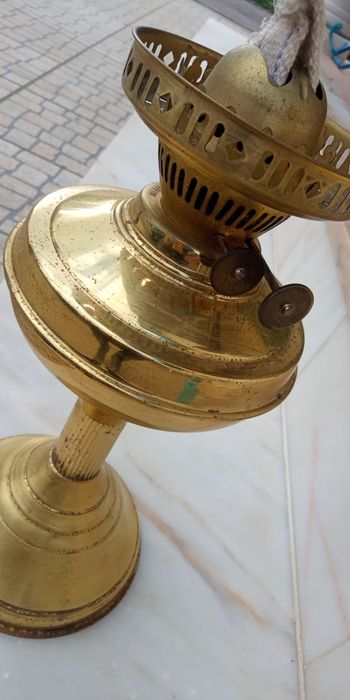 Cadeeiro a petróleo