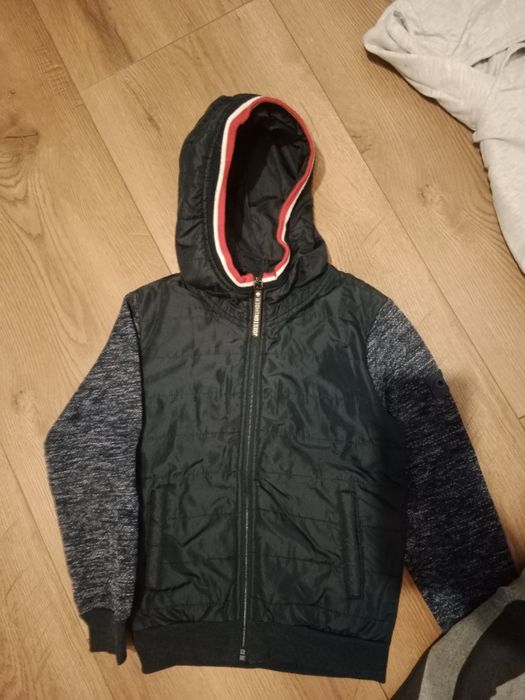 Zestaw ubrań dla chłopca 7 lat Bluza, kurtka, sweter