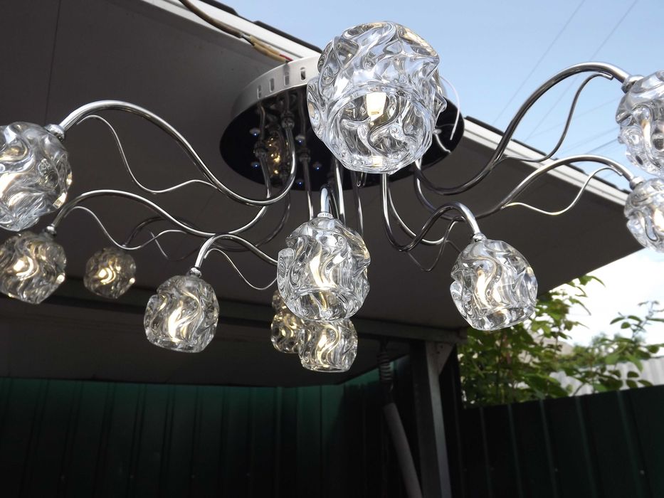 Люстра стельова 13 плафонів 3 режимиЛЕД освітлення.