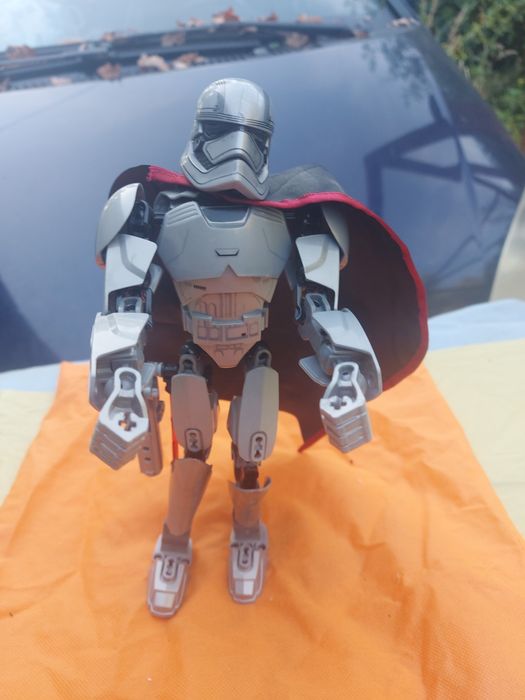 Stara Figurka LEGO kapitan Phasma Star Wars 2016rok