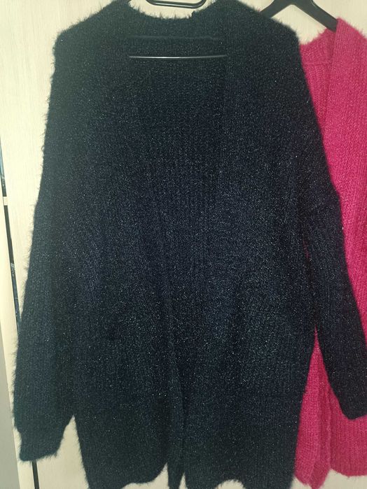 Piękny miły Kardigan fuksja lub czarny