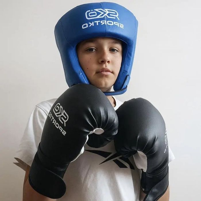 Дитячий Боксерський комплект рукавички, шолом, захист ніг, капа, бинти