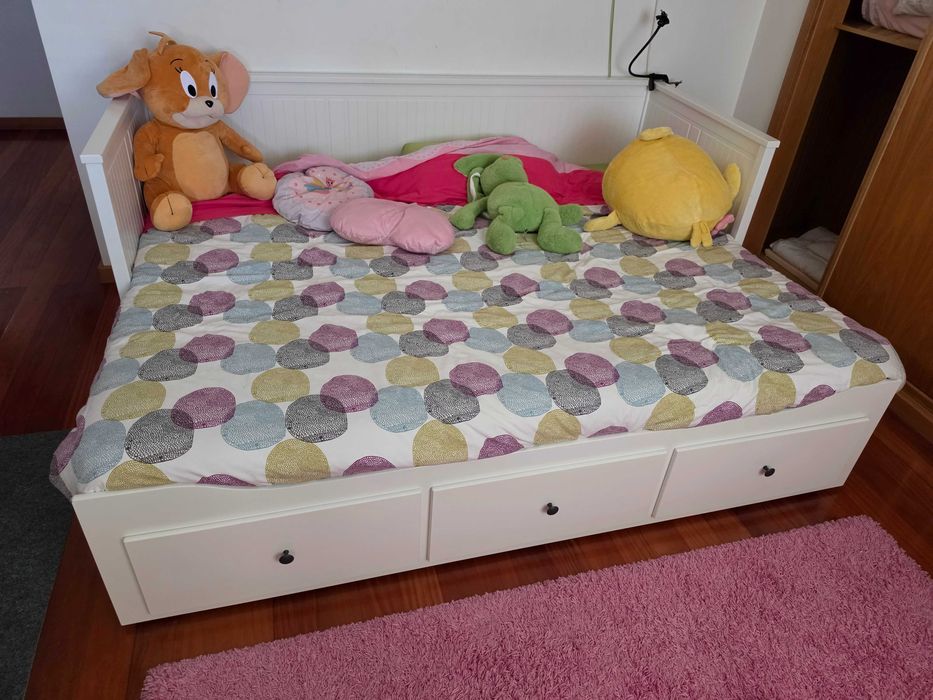 Cama Hemnes IKEA