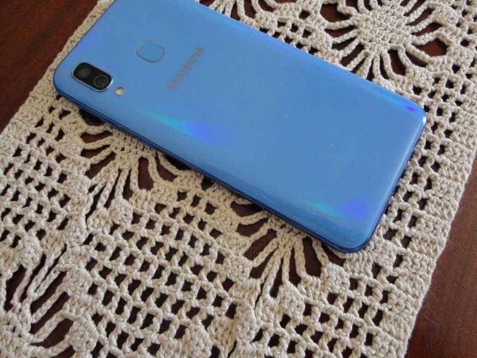 Samsung Galaxy A40 (azul)