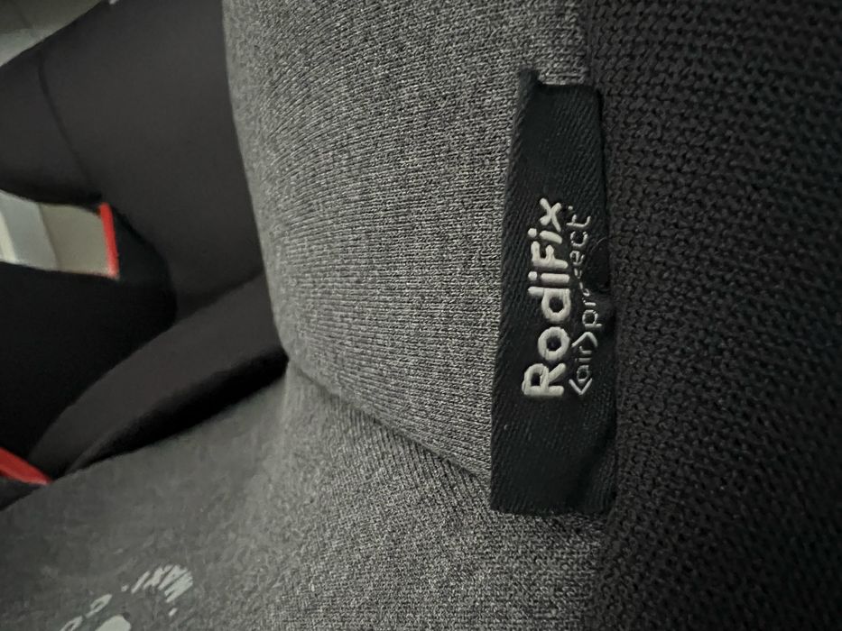 Vendo cadeira de criança Isofix (3-12 anos)