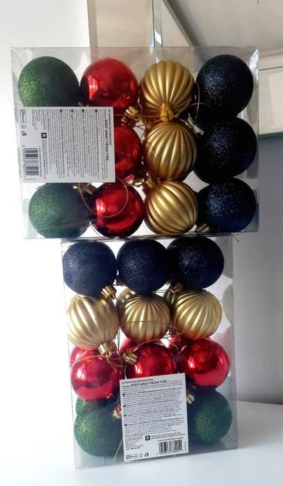 1 paczka po 24  szt bombki  mieszane