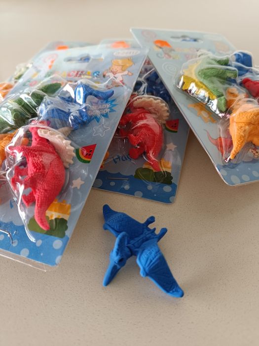 Set de borrachas dinossauro para festas, batizados, escola