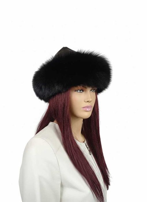 Czarna skórzana czapka z obszyciem z futra lisa - "Tatarka"