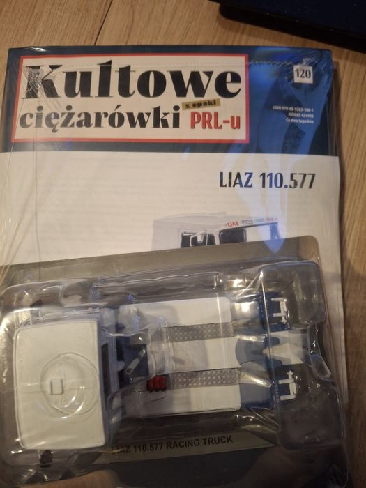 Liaz 110.577 model kultowe ciężarówki z epoki prl deagostini