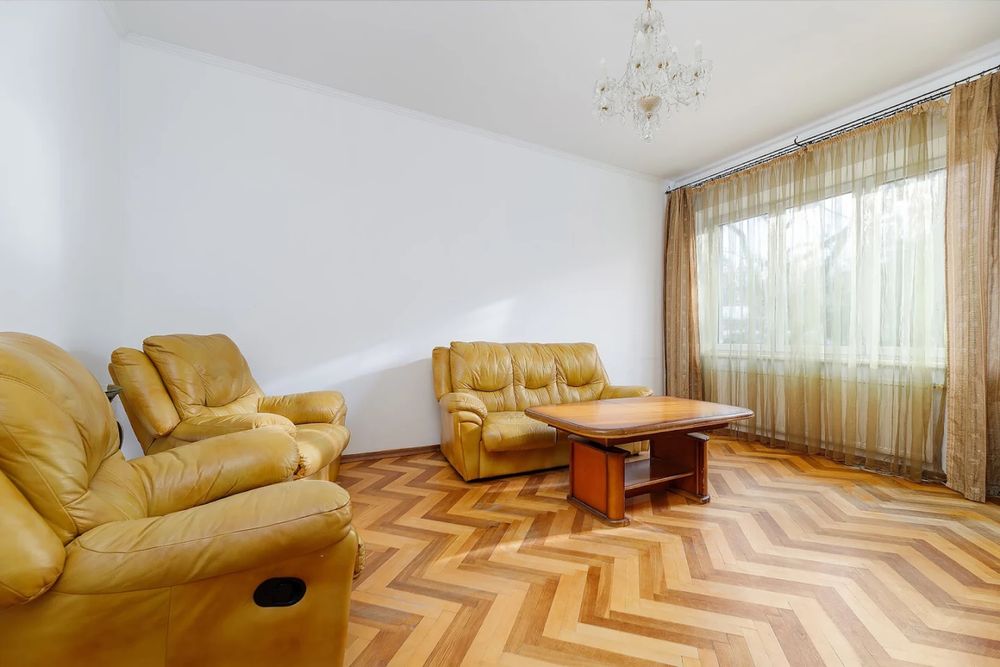 3-кімн кв-ра 90м2 будинок «люкс» у ближньому центрі, вул. Романицького