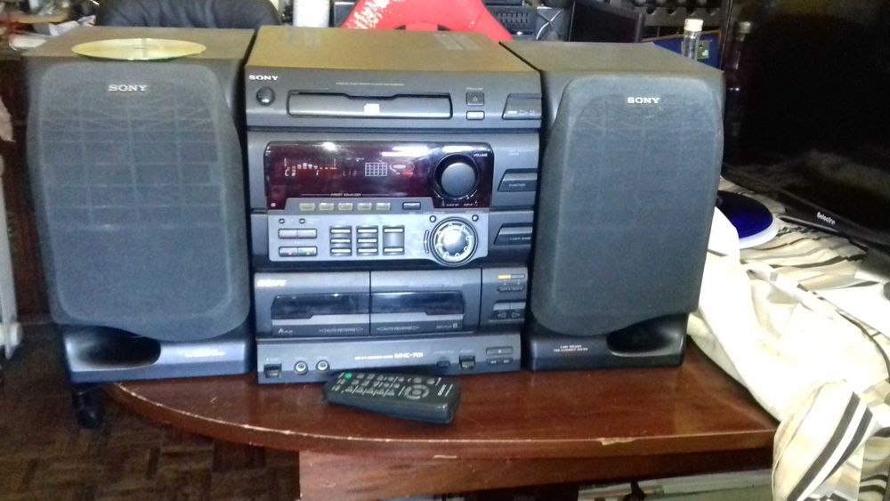 vendo aparelhagem marca sony a funcionar