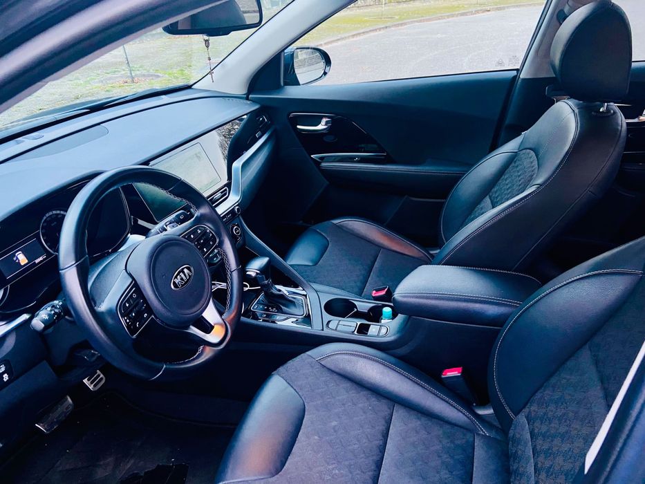 Excelente  Kia Niro Híbrido 1.6 GDi Drive | Garantia Kia até 11/2026