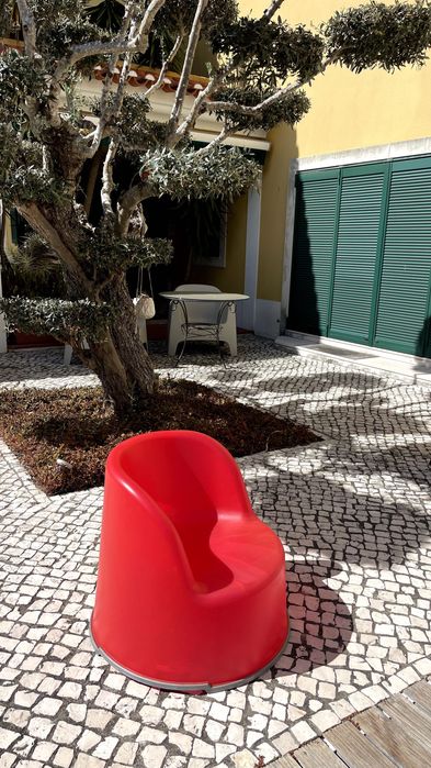 Banco vermelho de exterior