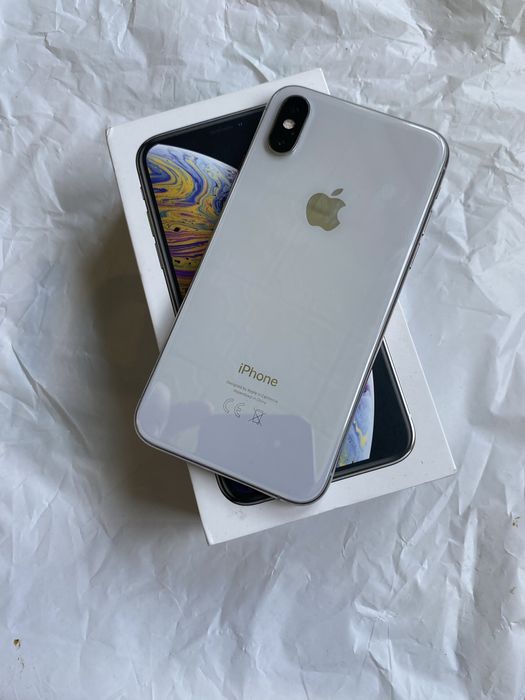 iPhone xs 64 гб, отличное состояние.