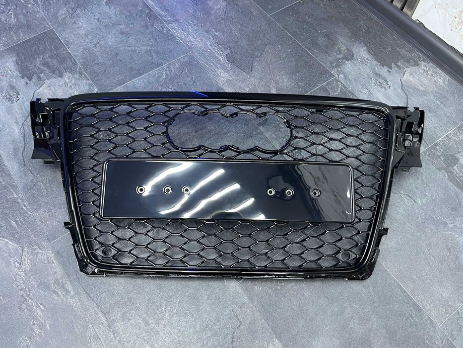Решітка радіатора Full Black ( в стилі RS4 ) на Audi A4 B8 2007-2011 року