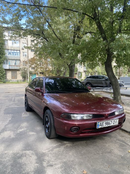 Mitsubishi Galant 7