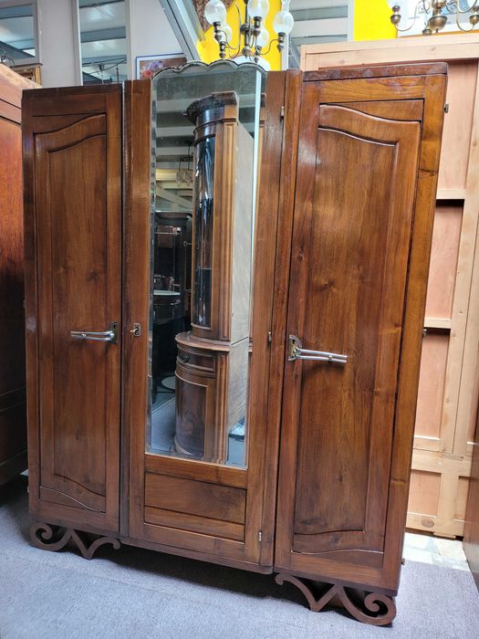 Roupeiro vintage - Bom estado geral