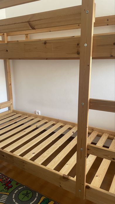 Beliche IKEA, estrutura em Pinho (sem colchões) como novo