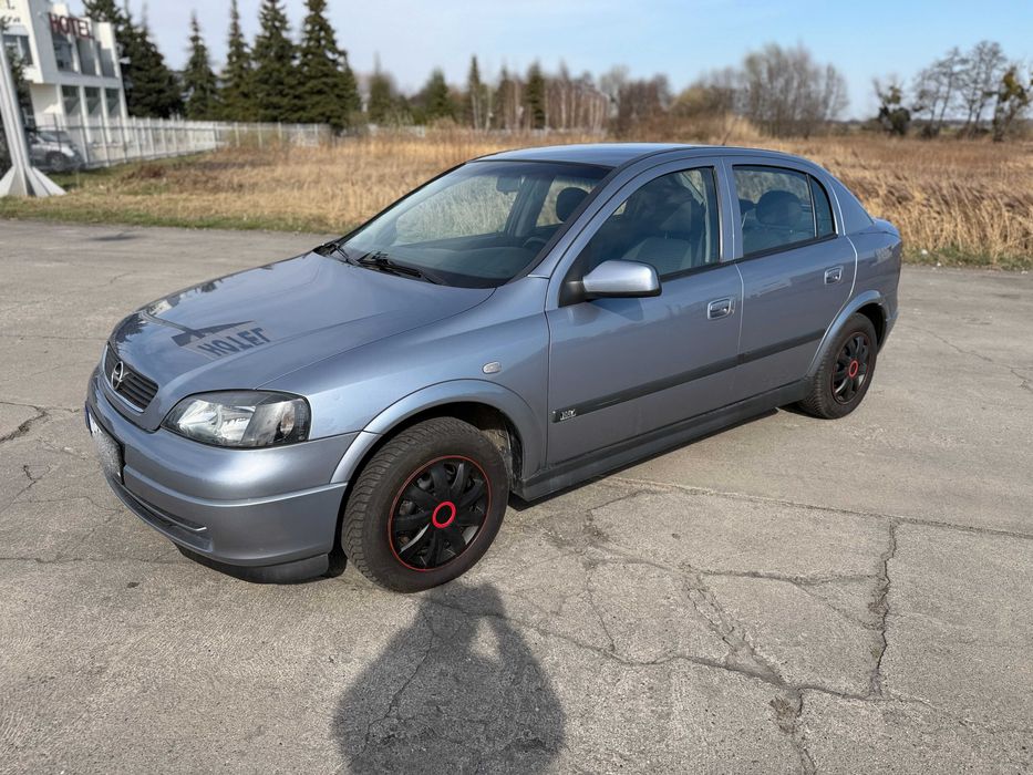 Opel Astra 1,6 benz. | 152 tys. km | klima | zarejestrowana |