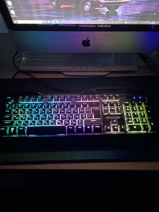 Продам клавиатуру