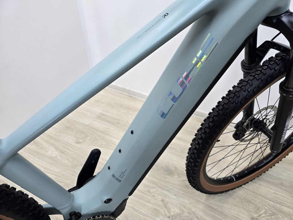 2025 Cube Reaction Hybrid 800 29