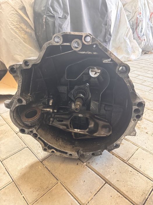 Коробка передач на vw passat 1.9 tdi пʼятиступка