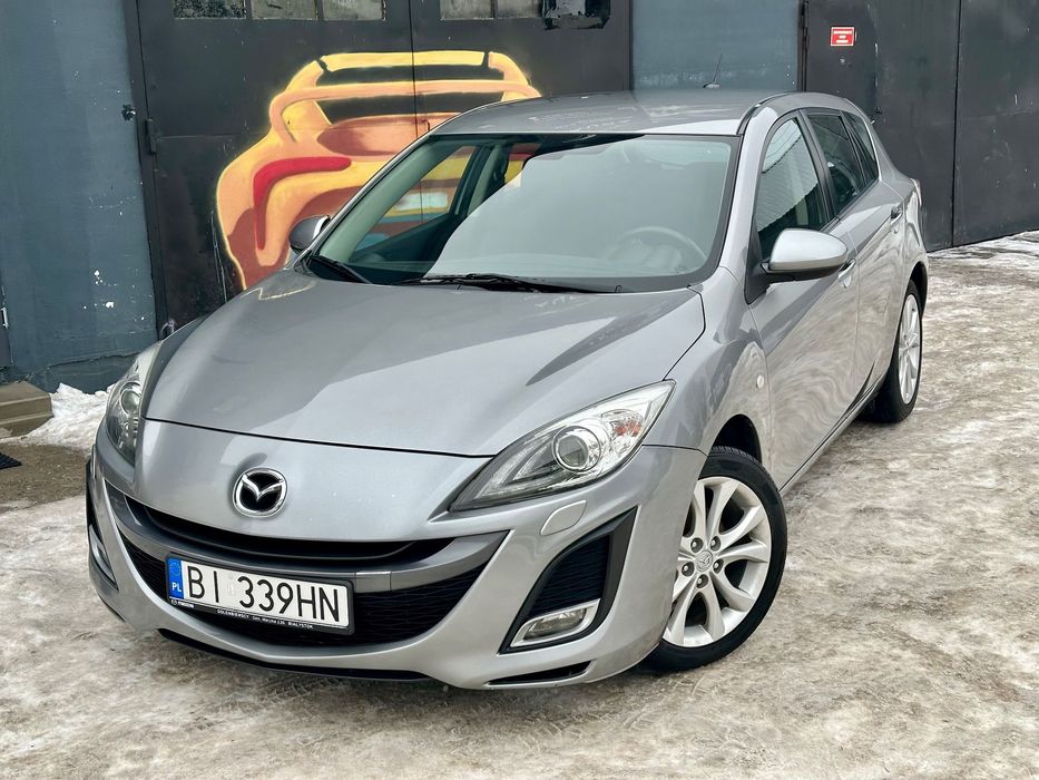 Mazda 3 Niski przebieg udokumentowany. Serwisowany w ASO. Benzyna . BI-Xenon .