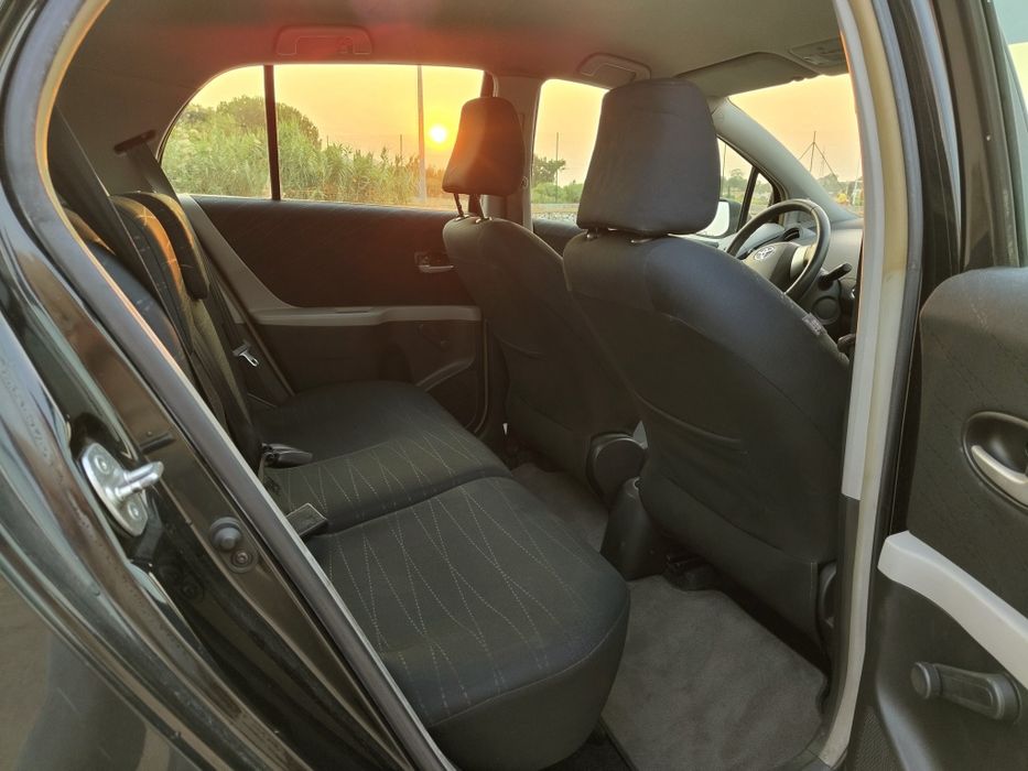 Toyota Yaris caixa automática full extras