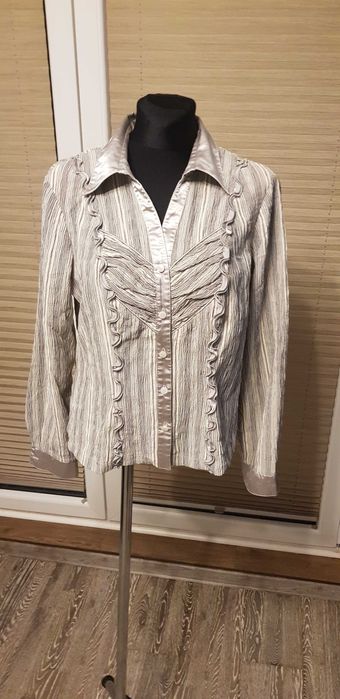 Bluzka zdobiona - rozmiar 42