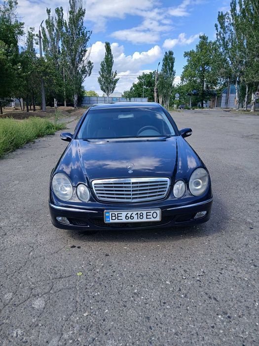 Mercedes-Benz e-class w211