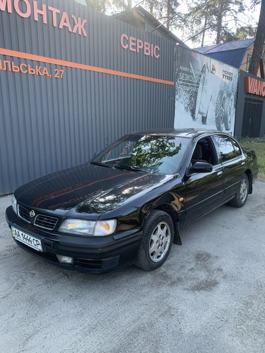 Ніссан махіма 1800