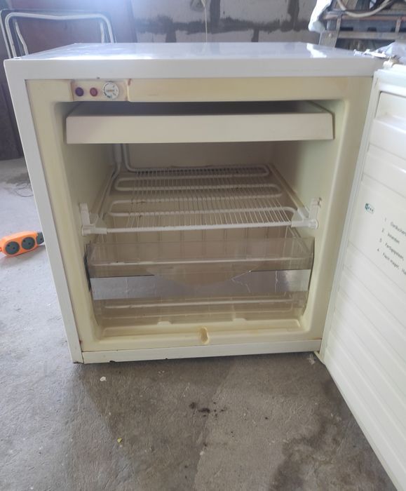 Невелика морозильна камера Alaska