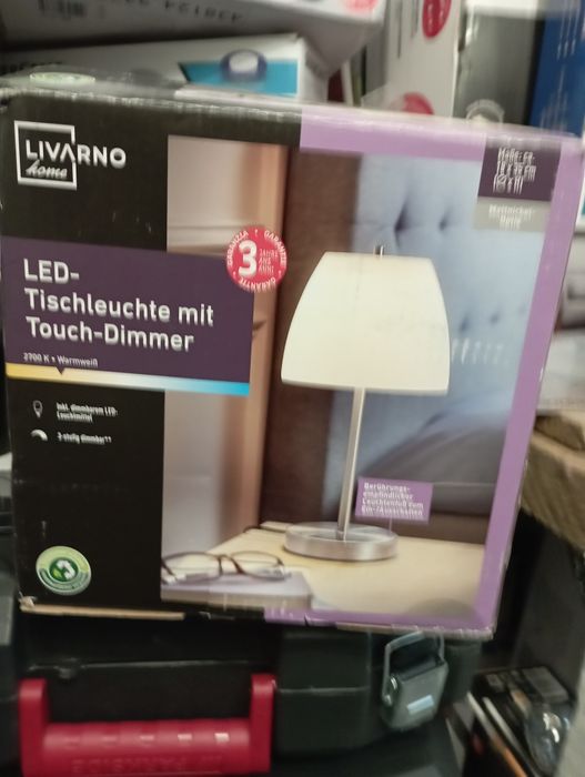 Настільна лампа з сенсорним диммером