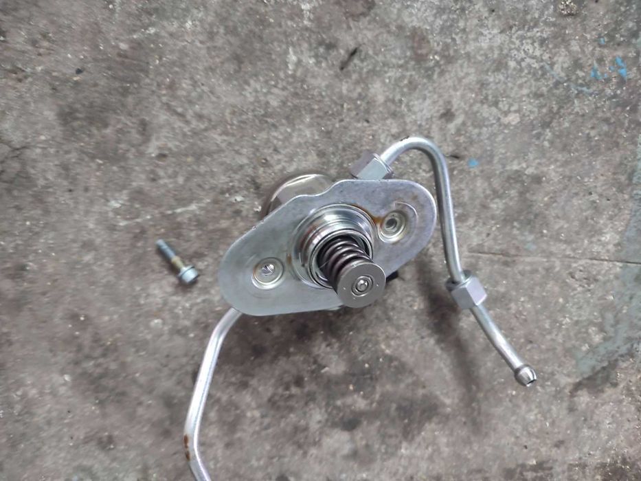 Паливний насос високого тиску ТНВД BMW X3 G01 2.0 бенз 0261520258